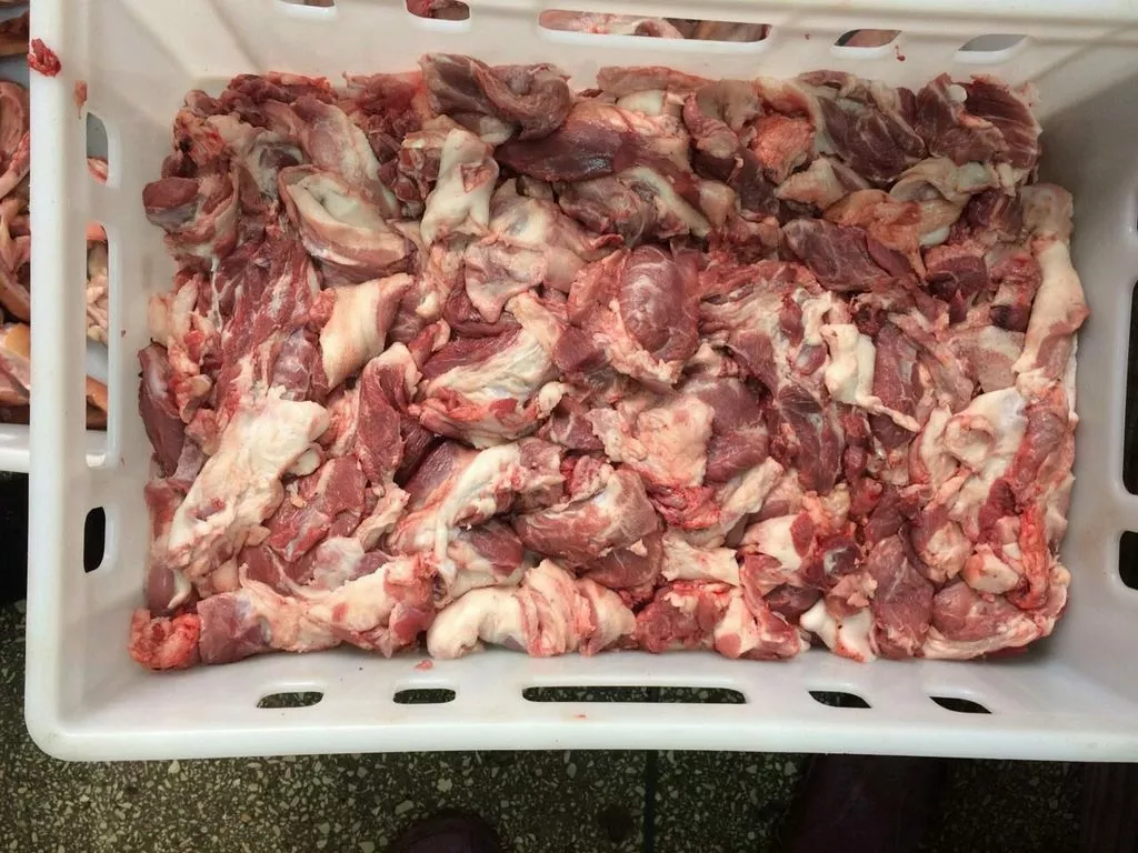 фотография продукта Мясо голов свиных
